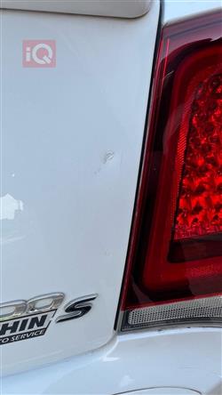 کرایسلەر 300